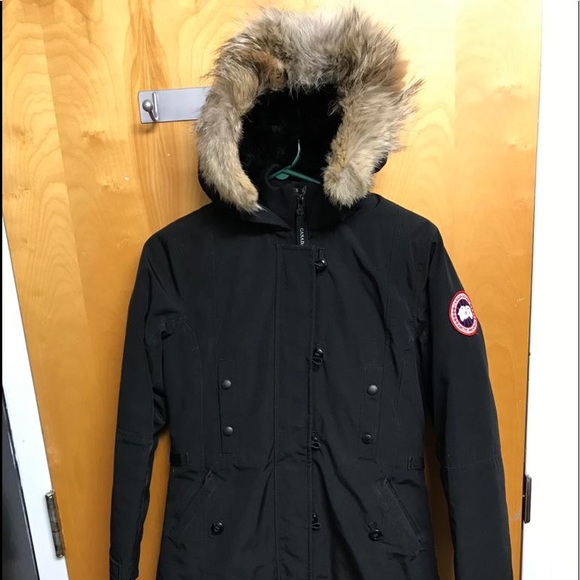 Canada Goose Jackets & Blazers - ❌SOLD❌ HOST PICK Authentic Canada Goose Women Coat